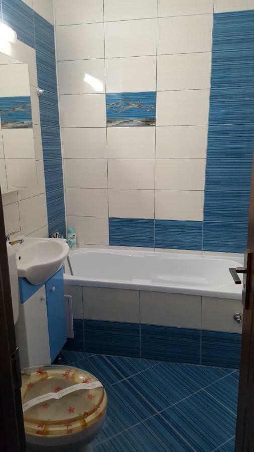 Garsoniera Apartman Bukarest Kültér fotó